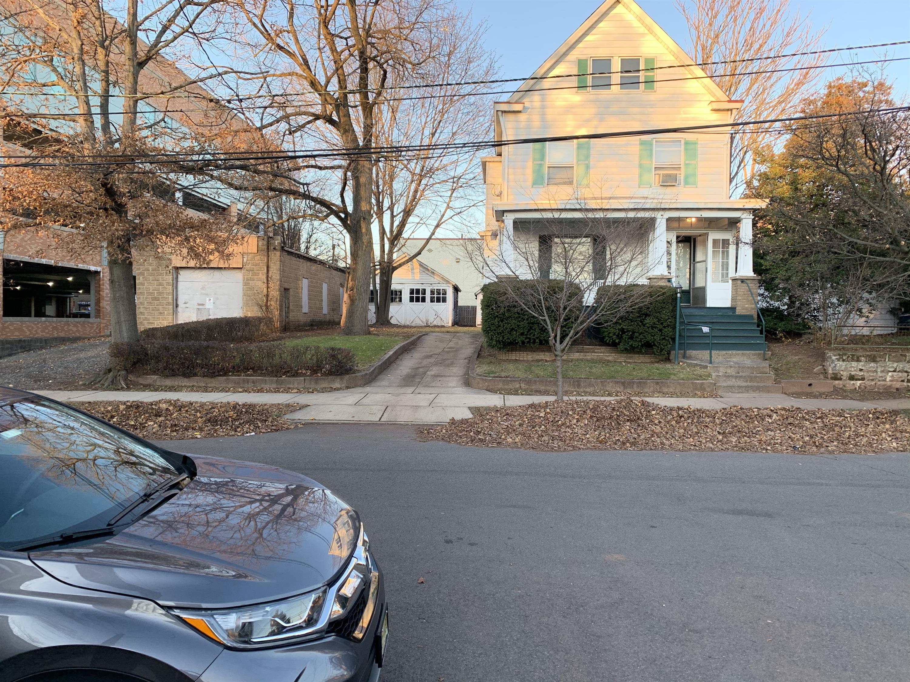 Property thumbnail image